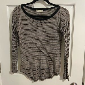 Small grey and black long sleeve warm